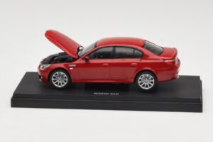 BMW M5 E60 Roșu Kyosho 1:43 03503R Metal