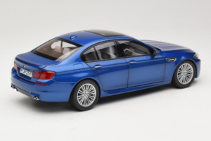 BMW M5 F10 Monte Carlo Blue Paragon 1:18 80432186352 Metal - imaginea 3 din 8