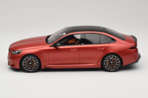 BMW M5 G90 Beach Orange GT Spirit 1:18 GT966 Rășină - imaginea 3 din 6