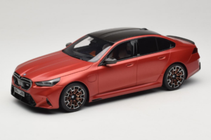 BMW M5 G90 Beach Orange GT Spirit 1:18 GT966 Rășină