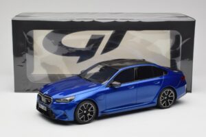 BMW M5 G90 Marina Bay Blue Metallic GT Spirit 1:18 GT507 Rășină - imaginea 6 din 6