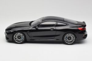 BMW M8 F92 Negru Safir Minichamps 1:18 110029021 Metal - imaginea 4 din 8