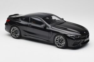BMW M8 F92 Negru Safir Minichamps 1:18 110029021 Metal - imaginea 6 din 8