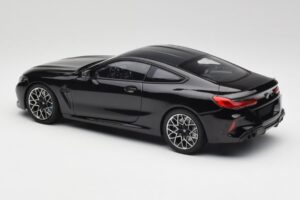 BMW M8 F92 Negru Safir Minichamps 1:18 110029021 Metal - imaginea 7 din 8