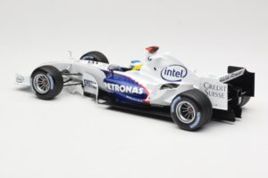 BMW Sauber F1.06 #16 N. Heidfeld Launch Version 2006 Minichamps 1:18 80430413183 Metal - imaginea 5 din 6