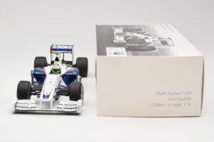 BMW Sauber F1.09 #6 N. Heidfeld Launch Version 2009 Minichamps 1:18 80432154856 Metal - imaginea 6 din 7