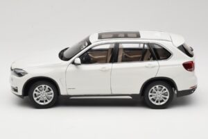 BMW X5 E70 Alpine White Paragon 1:18 PA-97073 Metal - imaginea 4 din 8