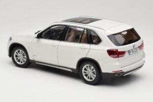 BMW X5 E70 Alpine White Paragon 1:18 PA-97073 Metal - imaginea 7 din 8