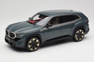 BMW XM G09 Isle of Man Green Minichamps 1:18 110023300 Metal
