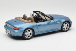 BMW Z3 E36/7 James Bond Goldeneye Albastru Metalizat UT Models 1:18 180024336 Metal - imaginea 3 din 8