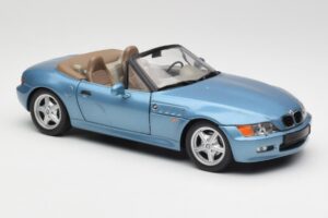 BMW Z3 E36/7 James Bond Goldeneye Albastru Metalizat UT Models 1:18 180024336 Metal - imaginea 6 din 8