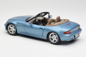 BMW Z3 E36/7 James Bond Goldeneye Albastru Metalizat UT Models 1:18 180024336 Metal - imaginea 7 din 8