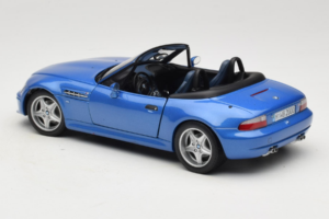 BMW Z3 M Roadster Albastru Ediție Dealer UT Models 1:18 80439422939 Metal - imaginea 7 din 8