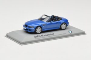 BMW Z3 Roadster 2.8 Albastru Minichamps 1:43 BMW003 Metal - imaginea 2 din 4