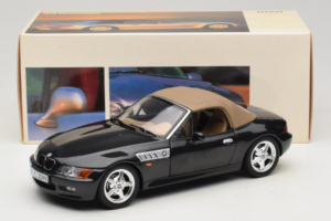 BMW Z3 Roadster Verde Ediție Dealer UT Models 1:18 80439411711 Metal - imaginea 8 din 8