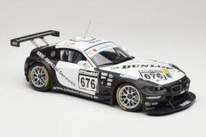 BMW Z4 #676 H. Stuck / J. Hennerici / D. Hurtgen Team Schubert Nürburgring 24 Hours 2006 AUTOart 1:18 80649 Metal - imaginea 4 din 6