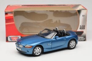 BMW Z4 E85 Albastru Metallic Motormax 1:18 73144 Metal - imaginea 8 din 8