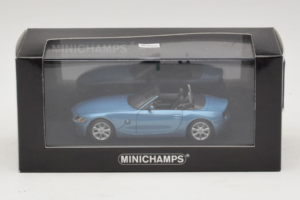 BMW Z4 E85 Cabriolet Light Blue Metallic Minichamps 1:43 BMW016 Metal - imaginea 4 din 4
