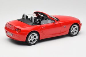 BMW Z4 E85 Roadster Roșu Bburago 1:18 34046 Metal - imaginea 3 din 8