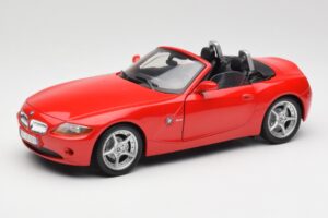 BMW Z4 E85 Roadster Roșu Bburago 1:18 34046 Metal