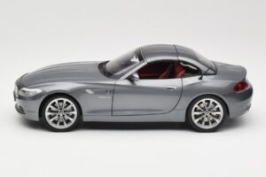 BMW Z4 E89 sDrive 35i Space Grey Metallic Kyosho 1:18 80432147085 Metal - imaginea 4 din 8