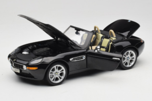 BMW Z8 Negru Kyosho 1:18 80439411729 Metal - imaginea 2 din 9
