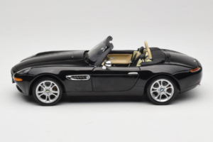 BMW Z8 Negru Kyosho 1:18 80439411729 Metal - imaginea 4 din 9