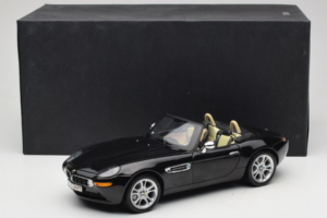 BMW Z8 Negru Kyosho 1:18 80439411729 Metal - imaginea 9 din 9
