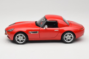 BMW Z8 Roșu Kyosho 1:18 80439411730 Metal - imaginea 5 din 9