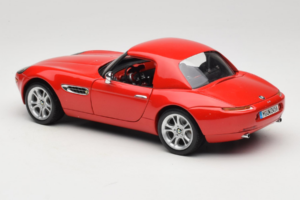 BMW Z8 Roșu Kyosho 1:18 80439411730 Metal - imaginea 8 din 9