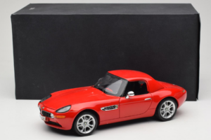 BMW Z8 Roșu Kyosho 1:18 80439411730 Metal - imaginea 9 din 9