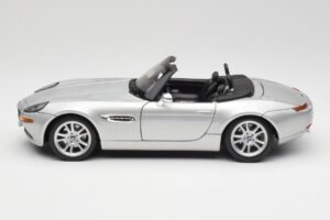 BMW Z8 E52 Titanium Silver Maisto 1:18 536896 Metal - imaginea 4 din 8