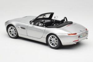 BMW Z8 E52 Titanium Silver Maisto 1:18 536896 Metal - imaginea 7 din 8