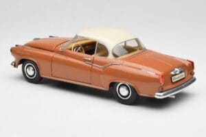 Borgward Isabella Coupe Bronz Alb Revell 1:18 08982 Metal - imaginea 7 din 8