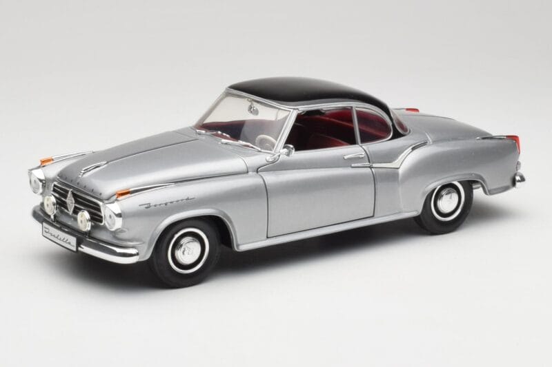 Borgward Isabella Coupe Gri & Negru Revell 1:18 8989 Metal