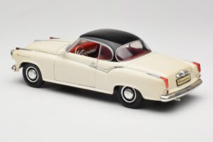 Borgward Isabella Coupe Alb Revell 1:18 8859 Metal - imaginea 7 din 8