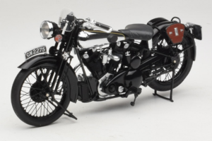 Brough Superior SS 100 T. E. Lawrence Minichamps 1:18 122135500 Metal