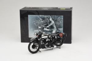 Brough Superior SS 100 T. E. Lawrence Minichamps 1:18 122135500 Metal - imaginea 6 din 6