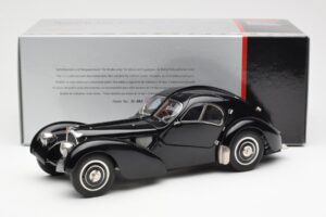 Bugatti 57SC Atlantic Negru CMC 1:18 M-085 Metal - imaginea 6 din 6