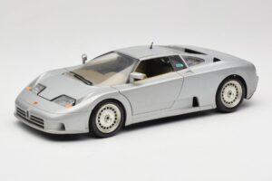 Bugatti EB110 Argintiu Bburago 1:18 3035-S Metal