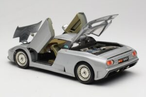 Bugatti EB110 Argintiu Bburago 1:18 3035-S Metal - imaginea 5 din 8