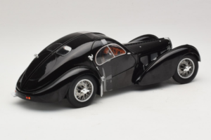 Bugatti Type 57 SC Atlantic Negru Solido 1:18 S1802101 Metal - imaginea 2 din 6