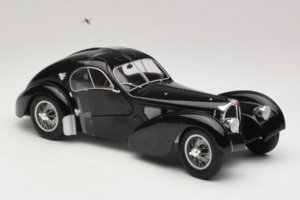 Bugatti Type 57 SC Atlantic Negru Solido 1:18 S1802101 Metal - imaginea 4 din 6