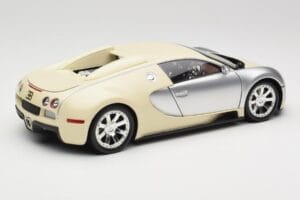 Bugatti Veyron Edition Centenaire Chrome Beige Minichamps 1:18 100110854 Metal - imaginea 3 din 8