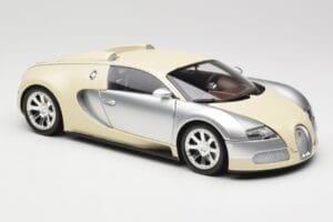 Bugatti Veyron Edition Centenaire Chrome Beige Minichamps 1:18 100110854 Metal - imaginea 6 din 8