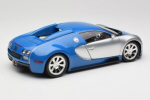 Bugatti Veyron Edition Centenaire Chrome Blue Minichamps 1:18 100110850 Metal - imaginea 3 din 8
