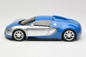 Bugatti Veyron Edition Centenaire Chrome Blue Minichamps 1:18 100110850 Metal - imaginea 4 din 8