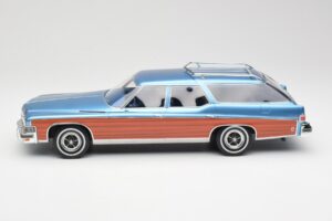 Buick Estate Wagon Light Blue Metallic BoS Models 1:18 BOS417 Rășină - imaginea 3 din 6
