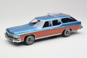 Buick Estate Wagon Light Blue Metallic BoS Models 1:18 BOS417 Rășină