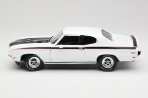 Buick GSX Alb American Muscle 1:18 AMM1322/06 Metal - imaginea 4 din 8
